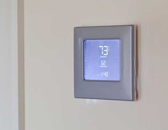 Electronic thermostat with blue LCD screen for controlling air conditioning and heating HVAC